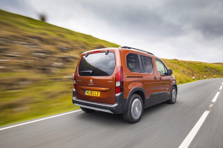  Peugeot Rifter GT Line 2018 года  (UK) (фото 21 из 23)